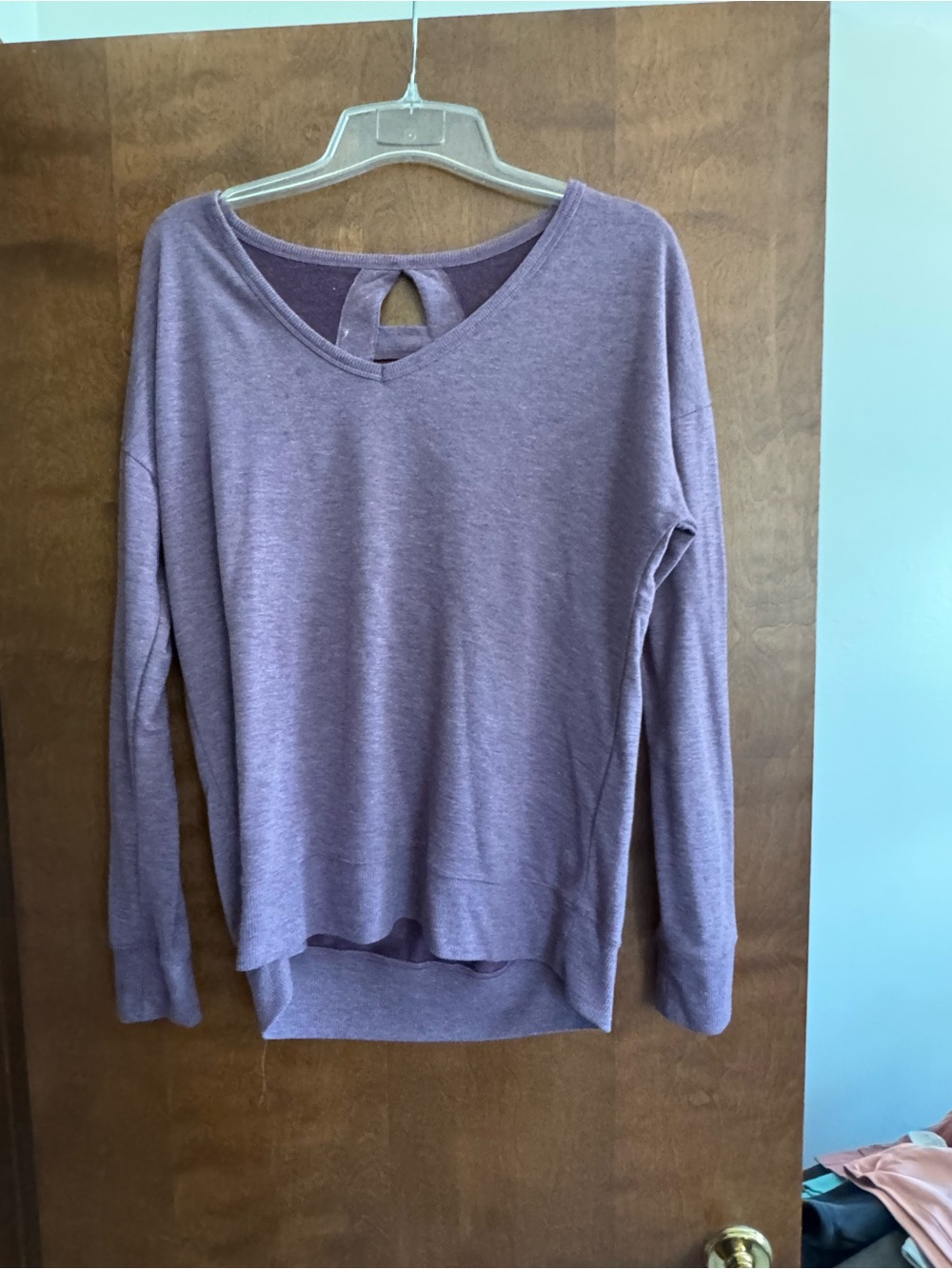 Source Unknown Lavender V-Neck Long-Sleeve Sweatshirt